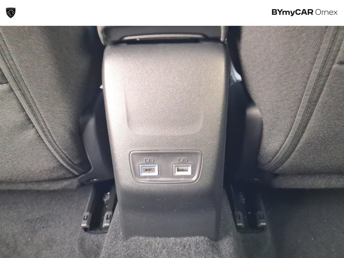 Peugeot 2008 Hybrid 145 e-DCS6 — photo 31