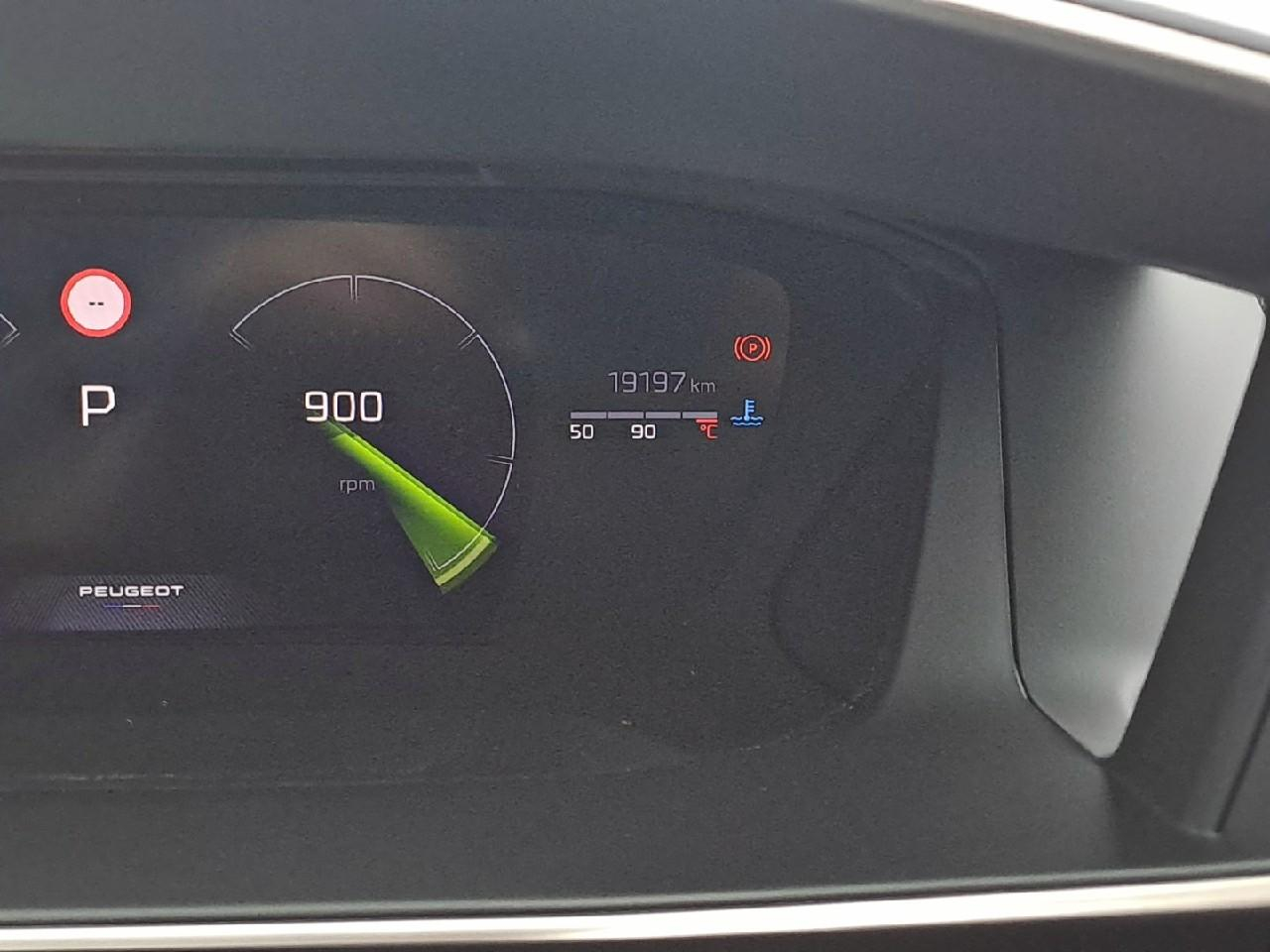 Peugeot 2008 puretech 130 s&s eat8 gt — photo 26