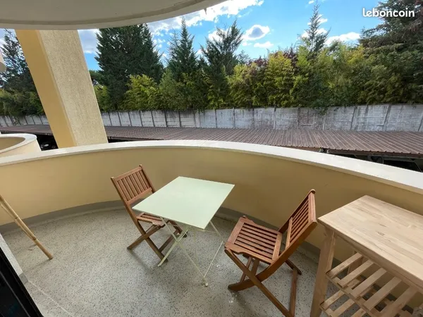 TALENCE CENTRE T2 appartement OUEST 47 m2 balcon tramway