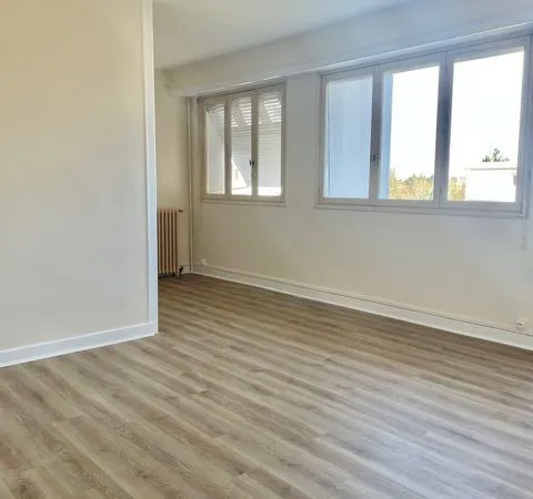 Appartement 3 pièces 81 m²