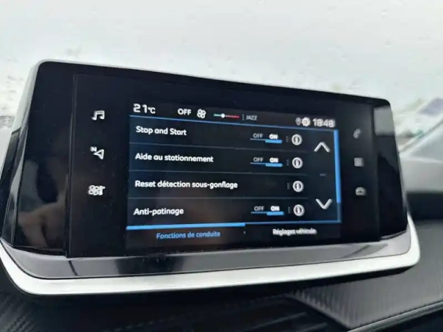 Peugeot 208 puretech 75 s&amp;s bvm5 — photo 22