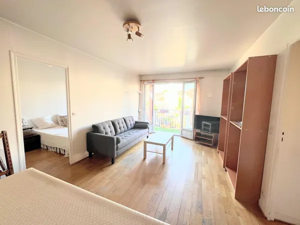 Appartement 3 pièces 61 m² Arpajon Centre-ville - Box - Balcon - Petite copropriété