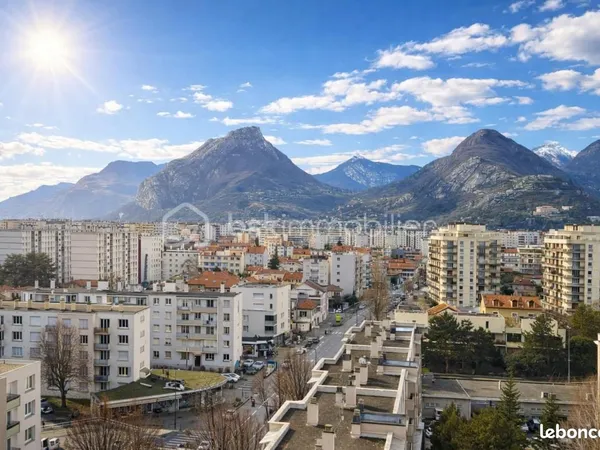 Appartement 4 pièces 83 m²