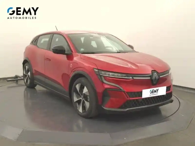 Renault Megane e-tech ev60 220 ch super charge — photo 3