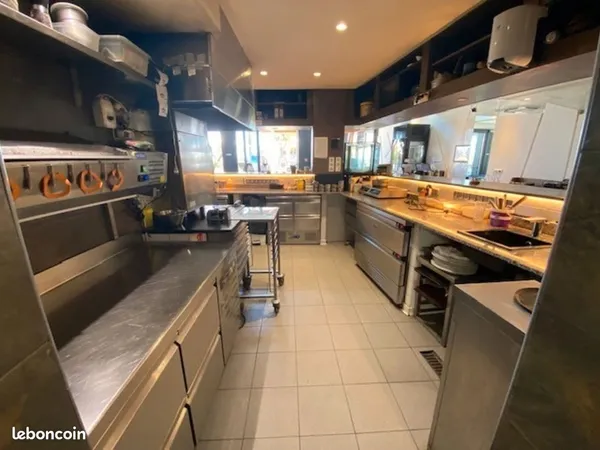 Fonds de commerce restaurant 120 m²