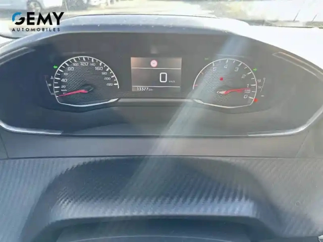 Peugeot 208 puretech 75 s&amp;s bvm5 — photo 14