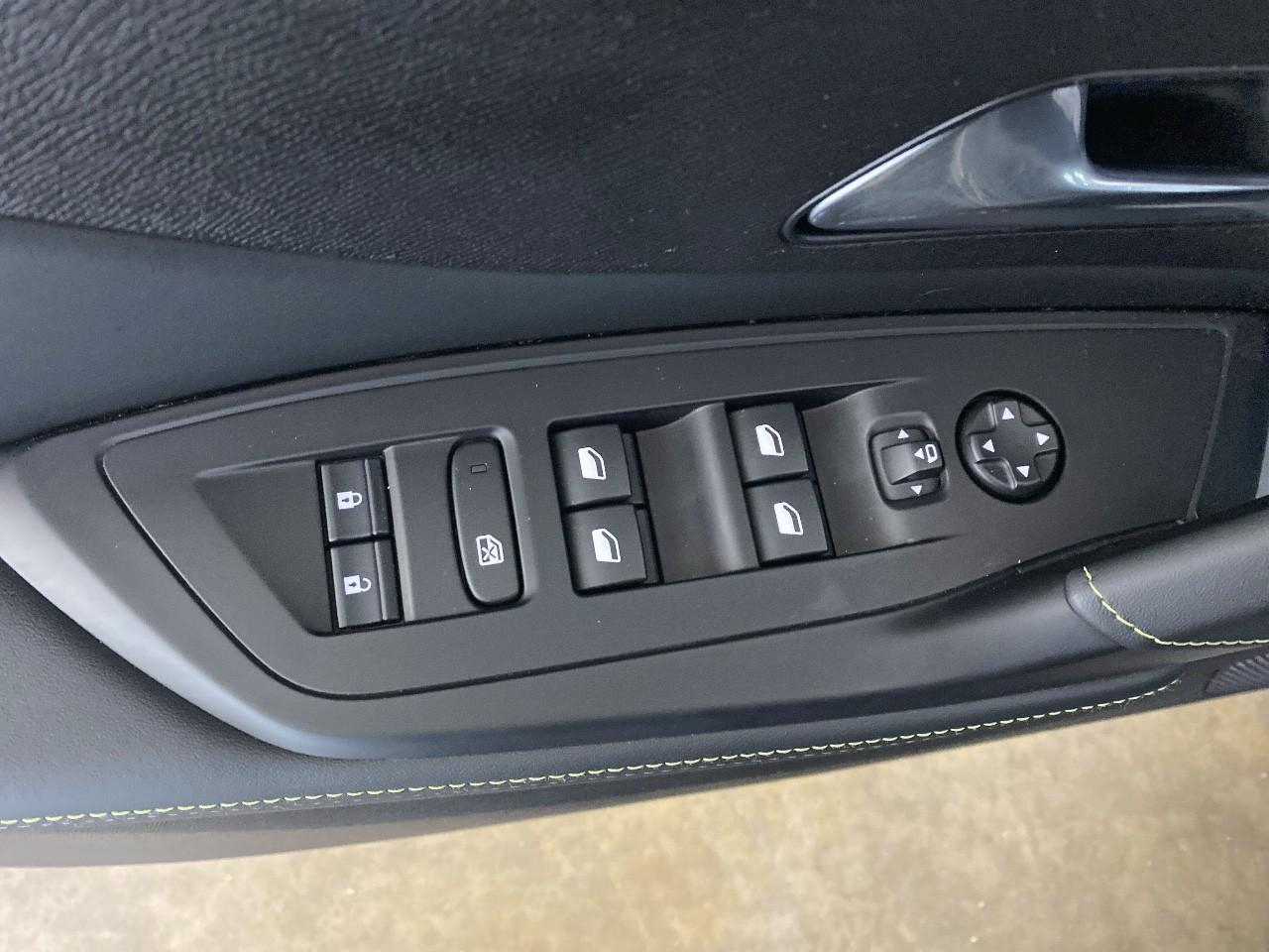 Peugeot 408 hybrid 145 e-dcs6 gt — photo 19