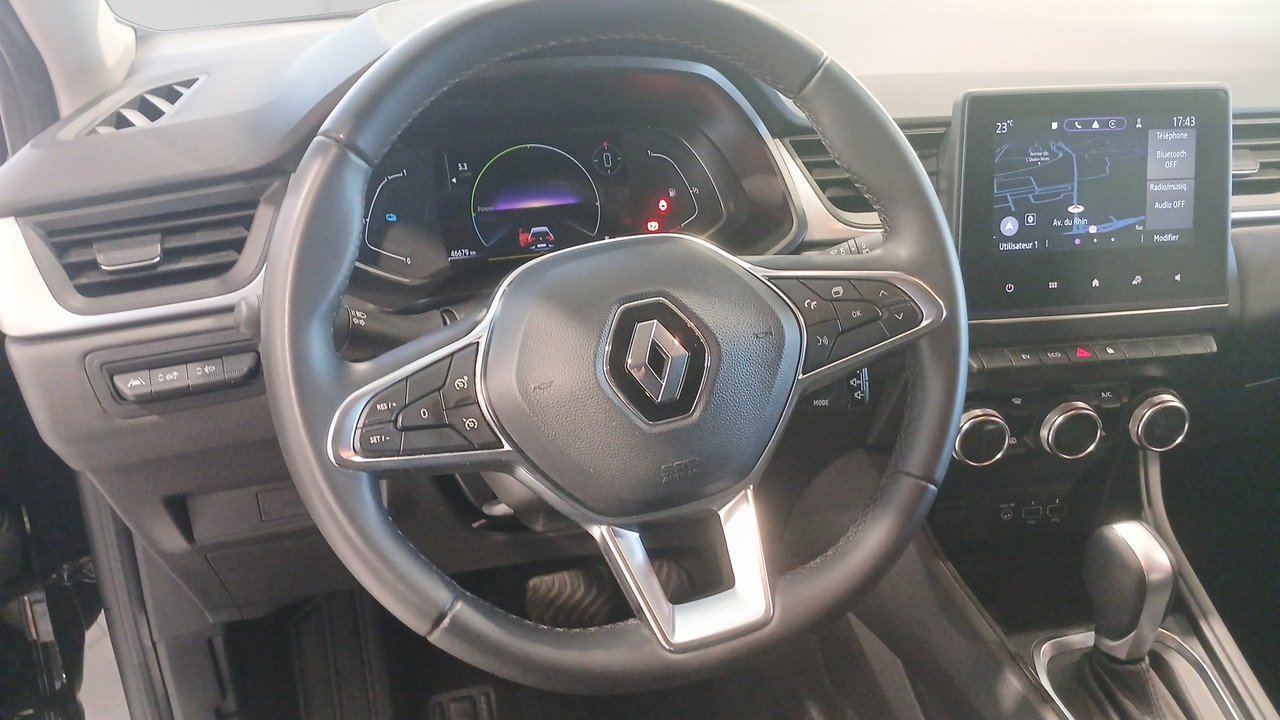 Renault Captur E-Tech full hybrid 145 — photo 10