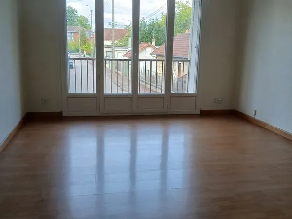 Location. F2 proche commerces