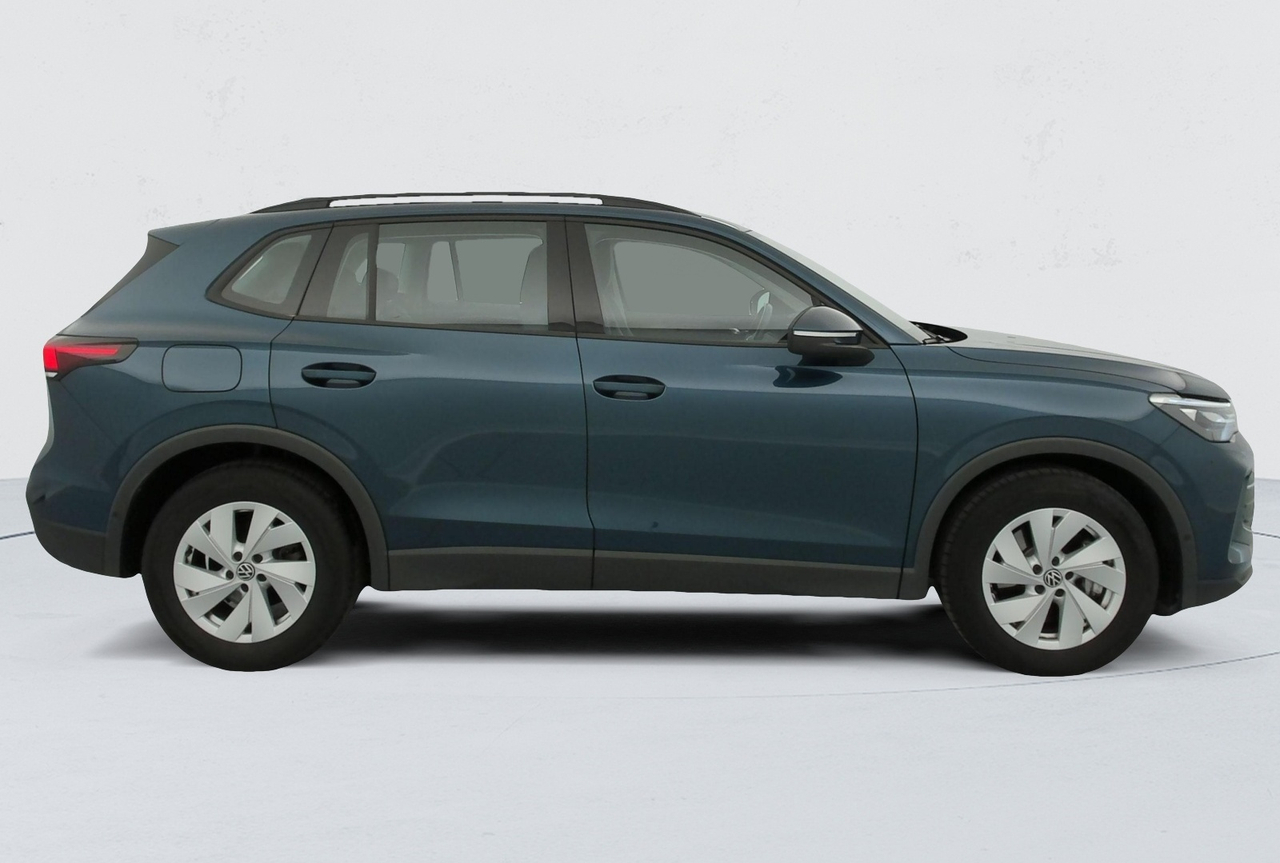 Volkswagen Tiguan — photo 6