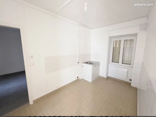 Studio 1 pièce 30 m²