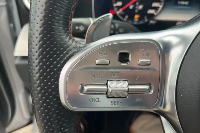 Mercedes Classe E break 53 eqboost 9g-tronic 4-matic+ — photo 23