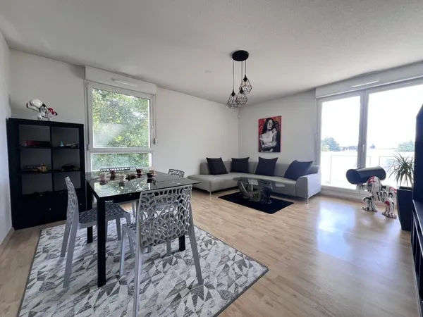 EXCLUSIVITÉ - Appartement entièrement modernisé · Terrasse sud-e
