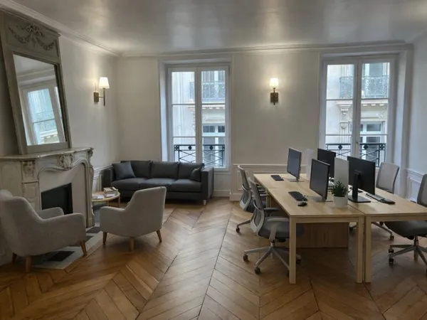 Loue postes de coworking