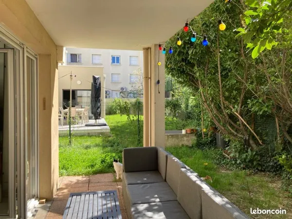 T2 meublé - Croix Luizet - 50m² - jardin et chat