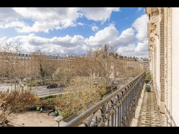 Appartement 6 pièces 131 m²