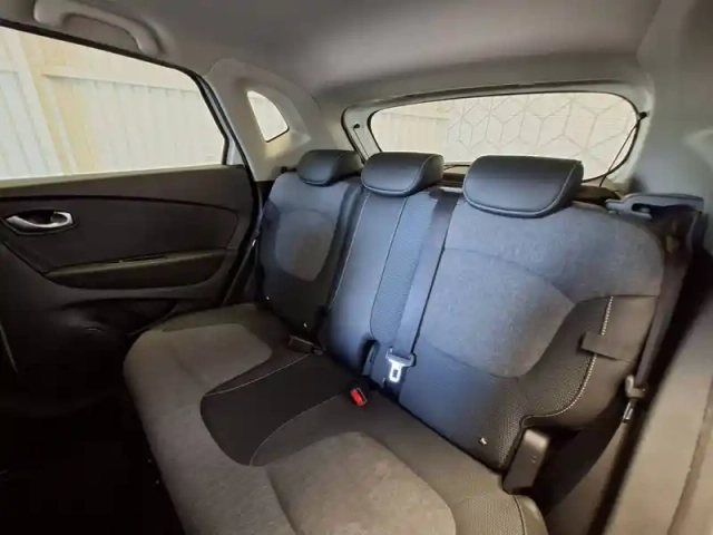 Renault Captur tce 90 energy — photo 19