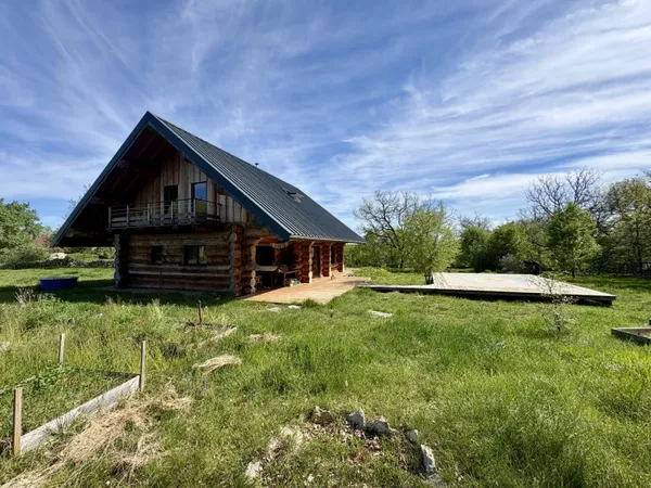 Maison 5 pièces 140 m²