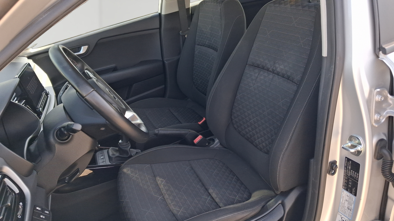 KIA Rio 1.0 T-GDi 100 ch BVM6 — photo 11