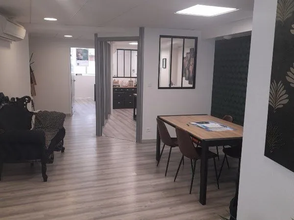 Ensemble de bureaux