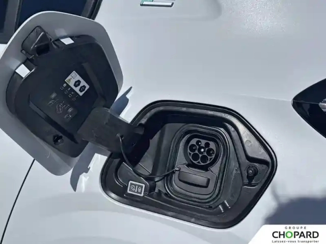 Peugeot 208 electrique 50 kwh 136ch — photo 20