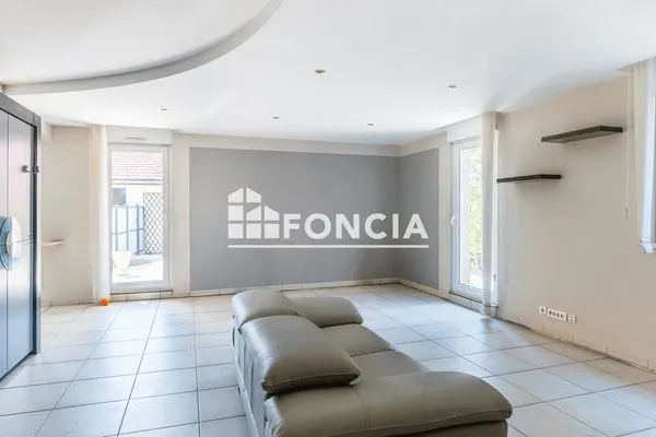 Appartement 2 pièces 68 m²