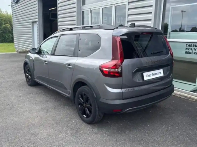 Dacia Jogger 1.0 tce 110ch extreme 7 places -24 — photo 13