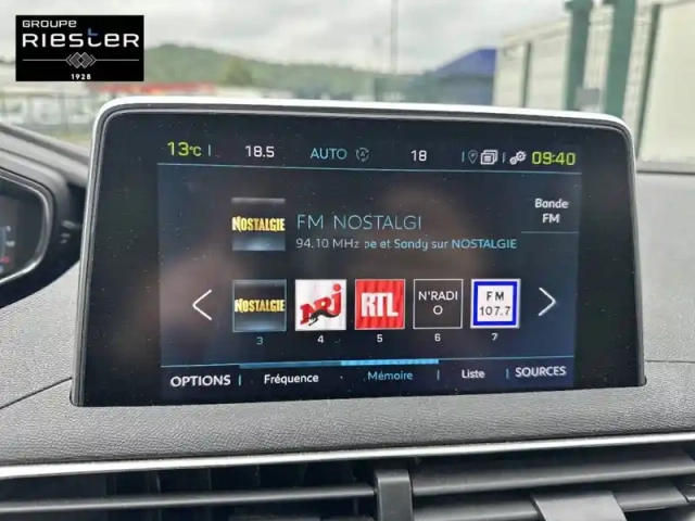 Peugeot 3008 hybrid 225 e-eat8 — photo 25