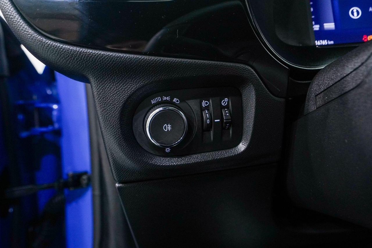 Opel Corsa — photo 22