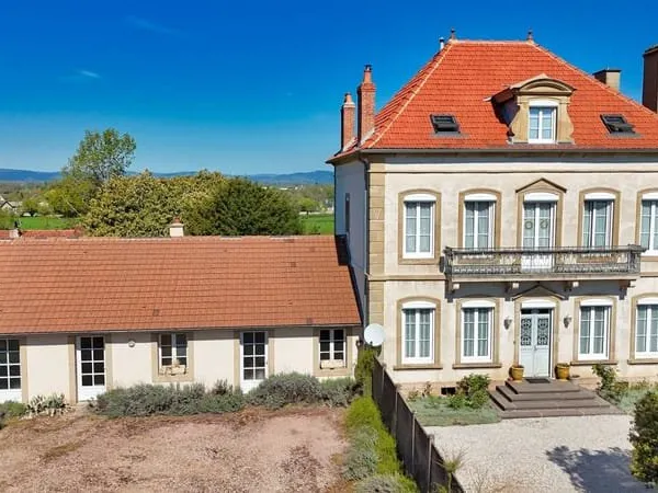 Propriété d'exeption avec vue panoramique à Autun