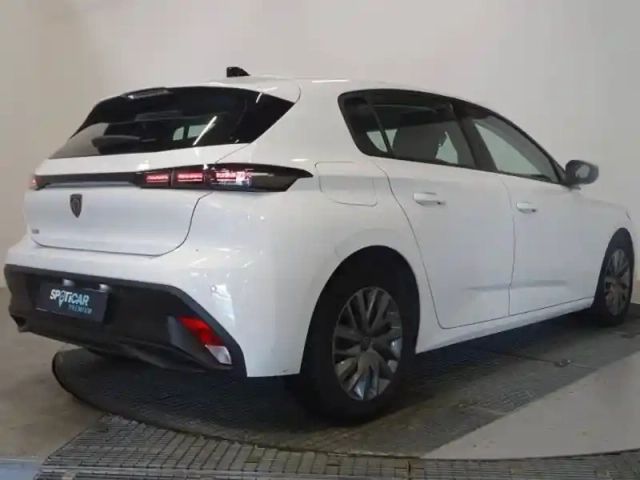 Peugeot 308 1.2 puretech 110ch s&amp;s active pack — photo 9