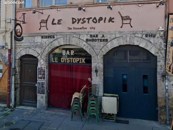 Local commercial 120 m²