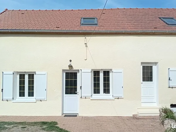 Maison de charme avec jardin sans vis-à-vis, au coeur de Ménilles - DPE C