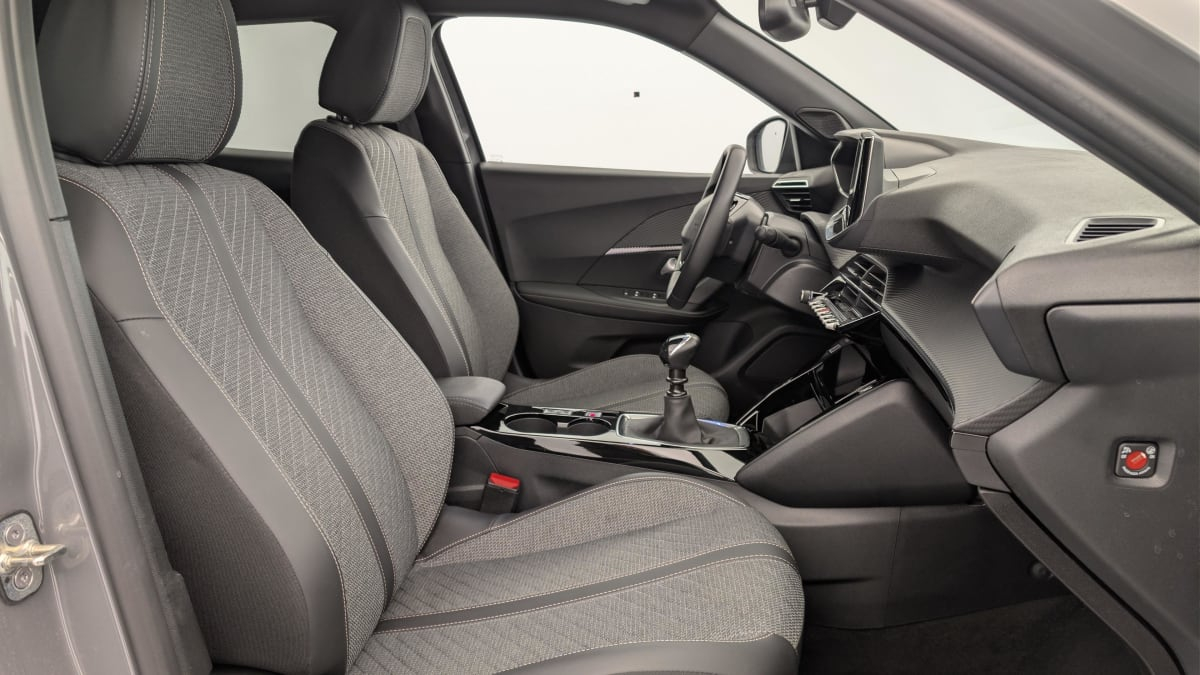 Peugeot 2008 — photo 9