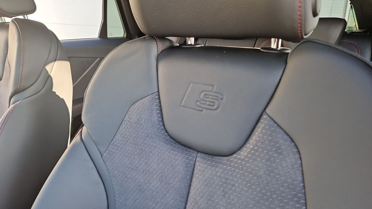Audi Q2 35 TDI 150 S tronic 7 — photo 28