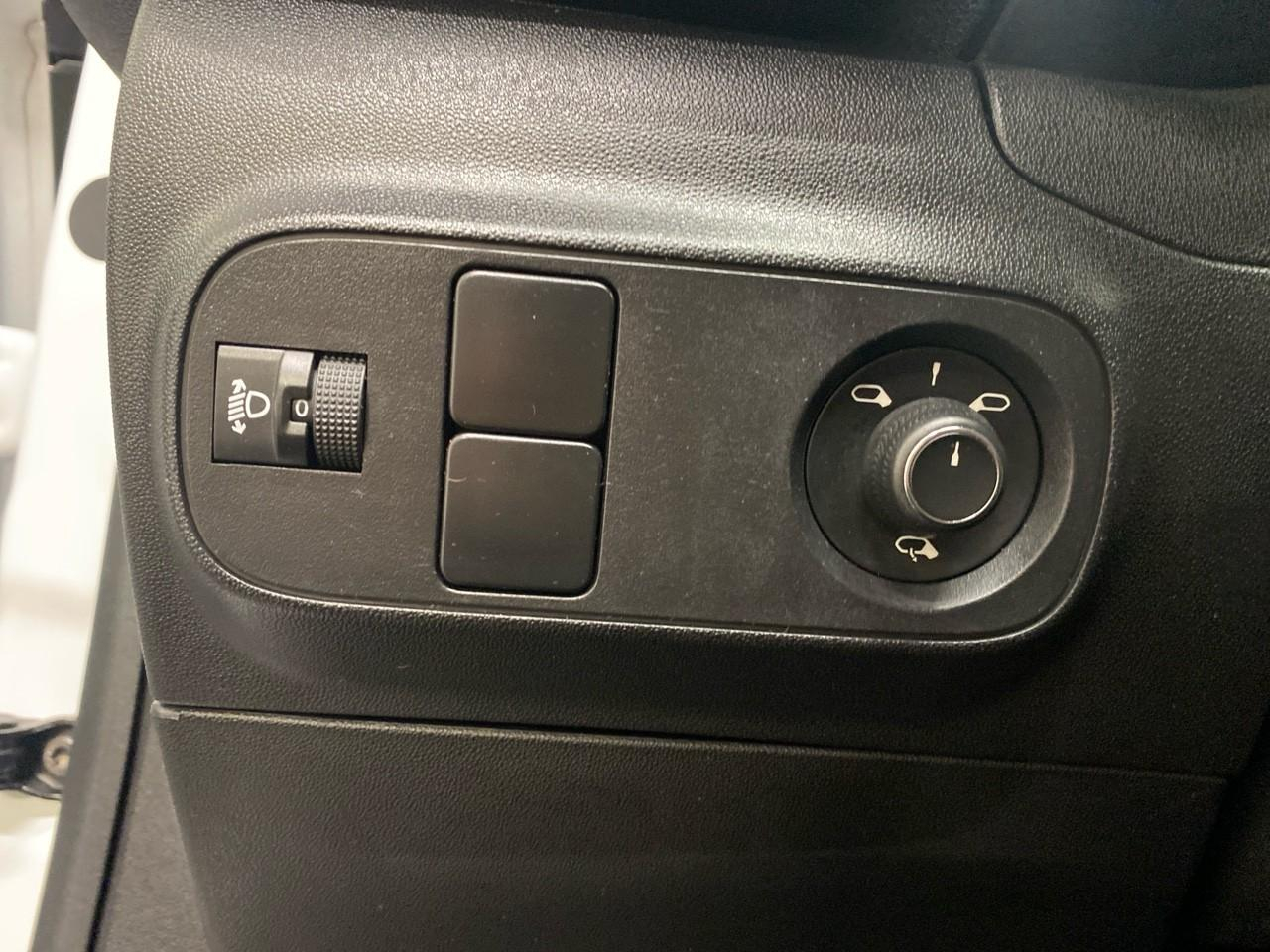 Citroën C3 bluehdi 100 bvm6 you — photo 23
