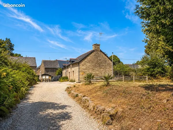 Longère en pierre rénovée, 156 m², 4 chambres