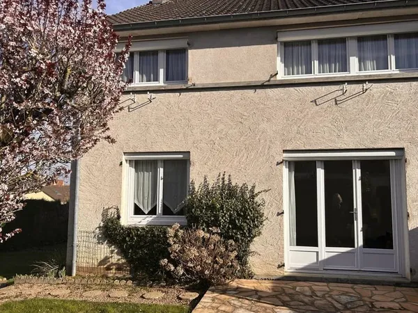 Maison 4 pièces avec jardin et garage à Saint-Marcel