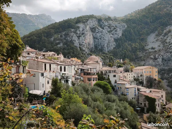 ​DUPLEX DE CARACTÈRE AVEC VUE PANORAMIQUE À PEILLE (32 m²)