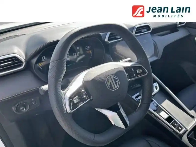 Mg Zs 1.5 l hybrid+ 197 ch — photo 12