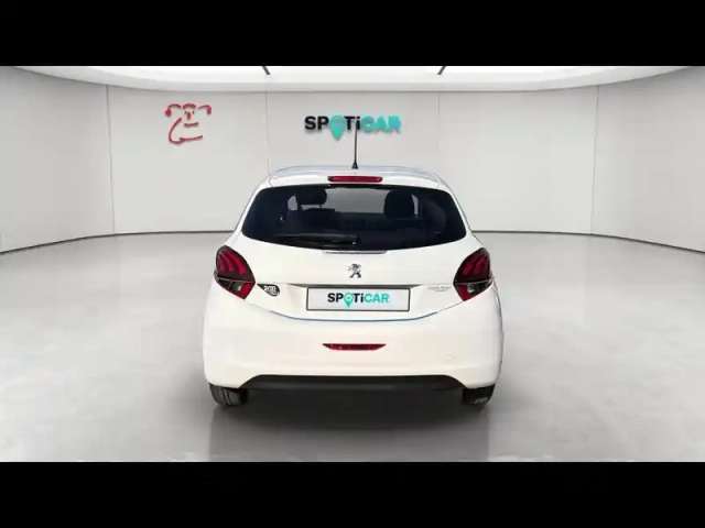 Peugeot 208 1.2 puretech 68ch e6.c like 5p — photo 4