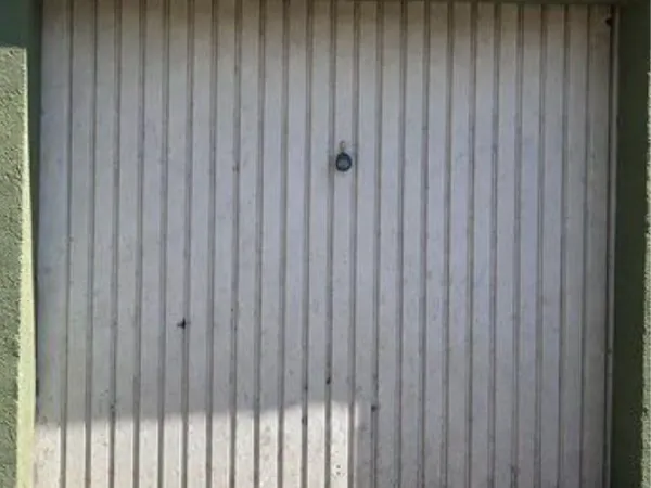 Garage à louer - les marronniers