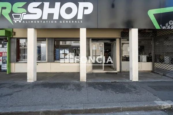 Local commercial 72 m²