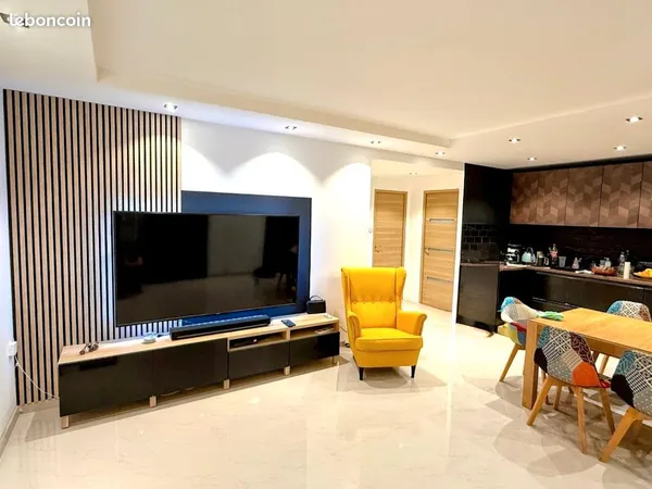 Appartement T4 d'Exception - 75,65 m² - Terrasse 12 m² - Garage fermé - Hyères Gare/Godillot