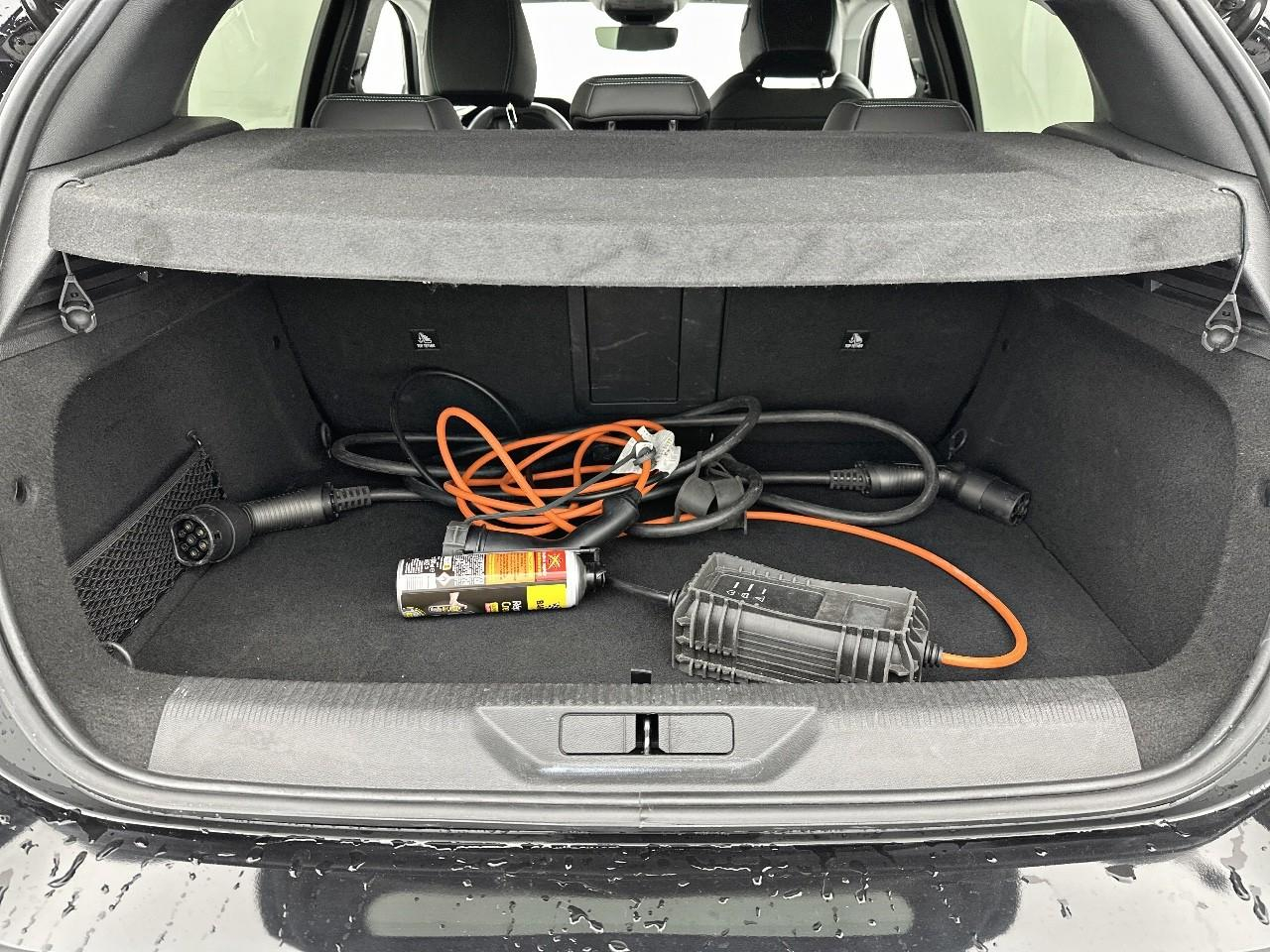 Peugeot 308 phev 180 e-eat8 allure pack — photo 6