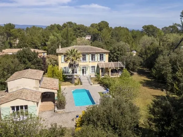 Bastide de charme aux prestations authentiques avec maison d'amis - Le Thoronet