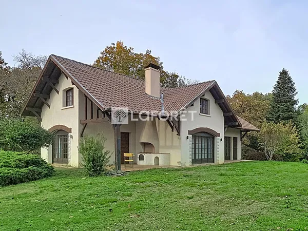 Maison 7 pièces 180 m²