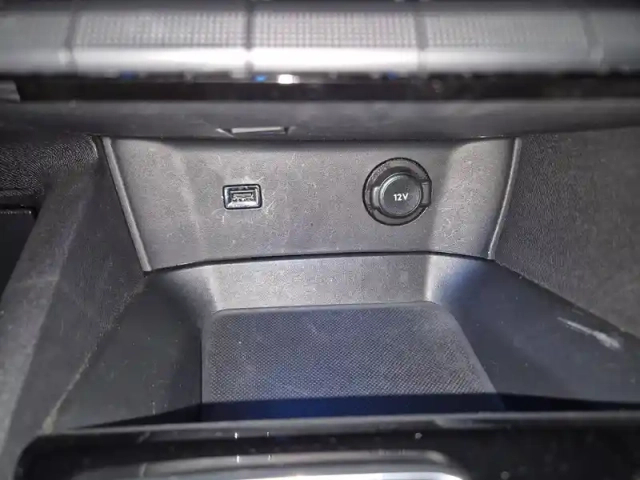 Peugeot 3008 bluehdi 130ch s&amp;s eat8 — photo 14