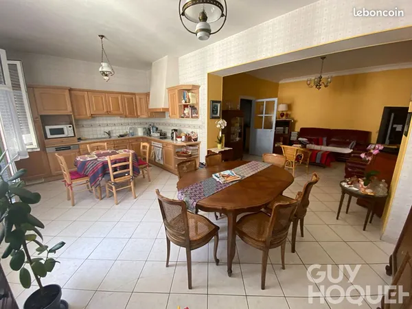 Maison 5 pièces 146 m²