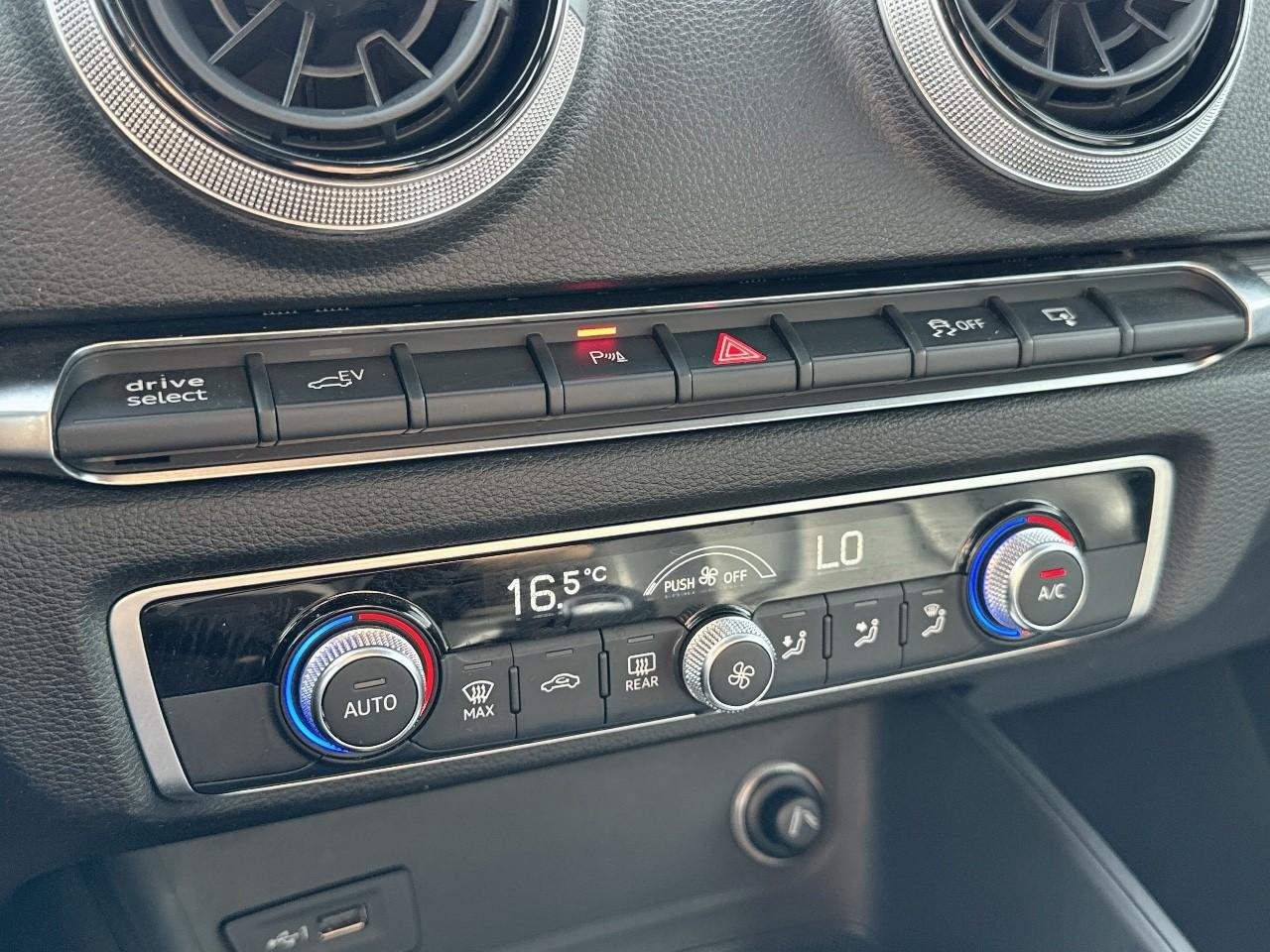 Audi A3 a3 sportback 1.4 tfsi e-tron 204 s tronic 6 design — photo 27
